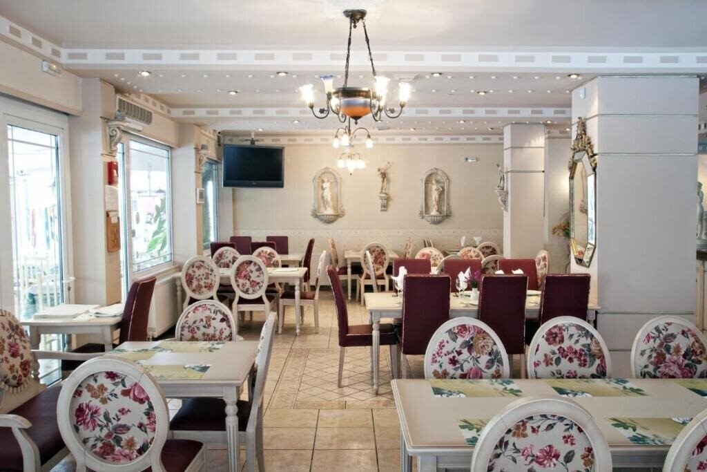 Parthenon Hotel 3* суреті