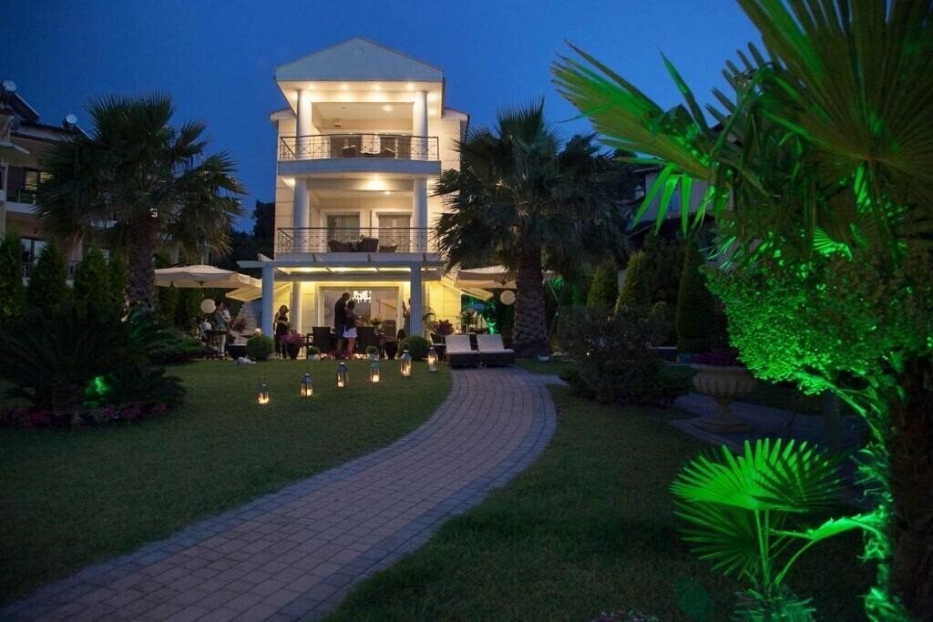 Sun Residence Exclusive Seaside Appartments 4* қонақ үйі