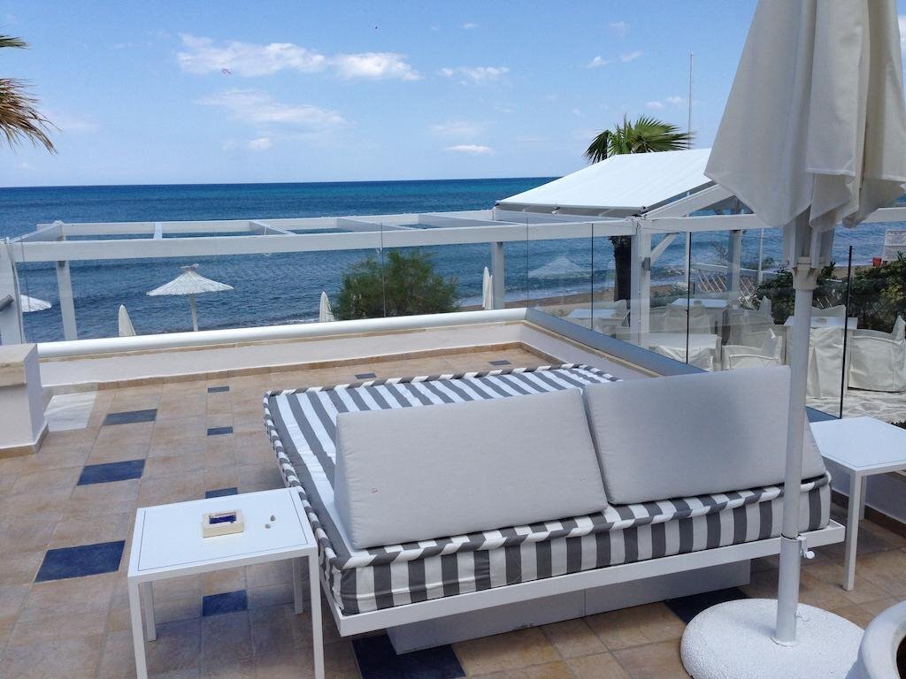 Petradi Beach Hotel 3* фотосуреті