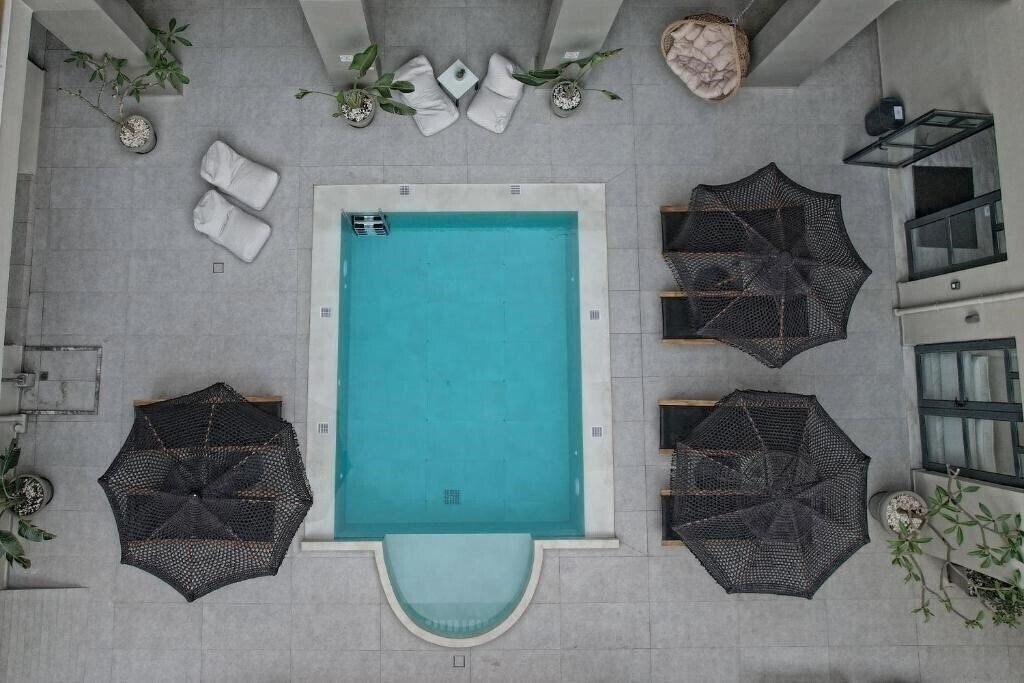 Ammos Studios 4* қонақ үйі