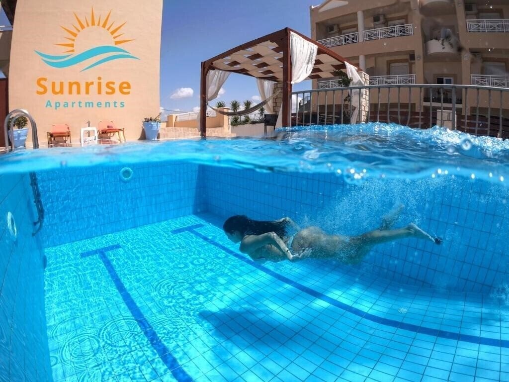Sunrise Studios & Apartments 3* қонақ үйі