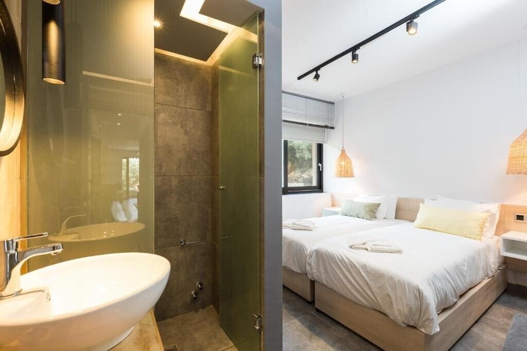 T Hotel Premium Suites 4* фотосуреті