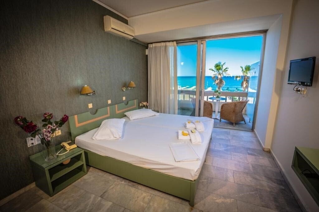 Фотография Theo Hotel 2*