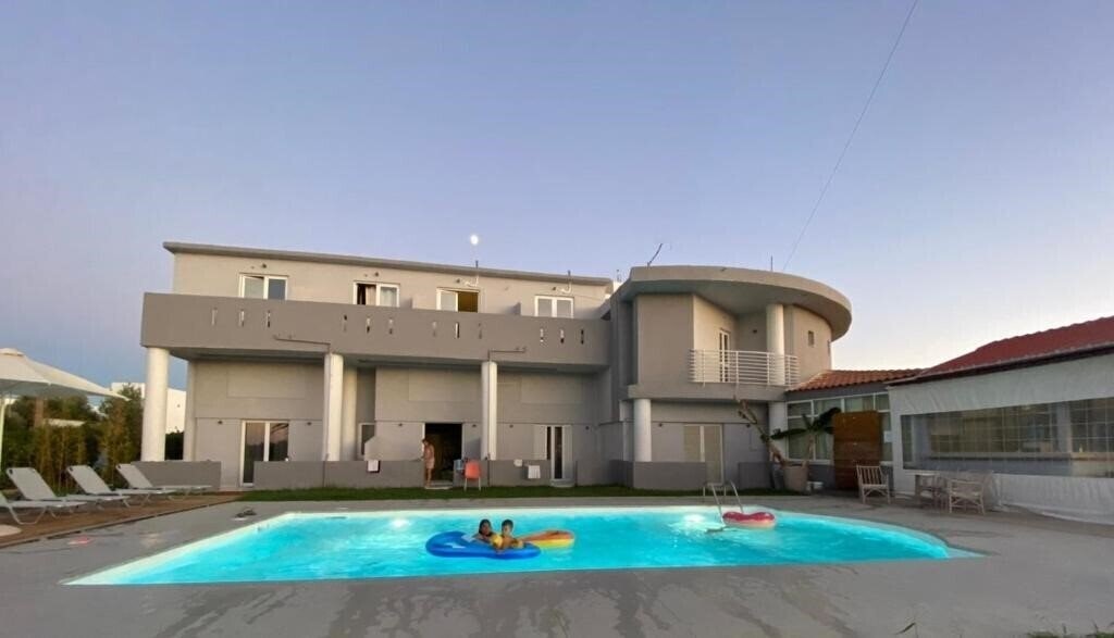 Banana Moon Boutique Hotel 3* қонақ үйі