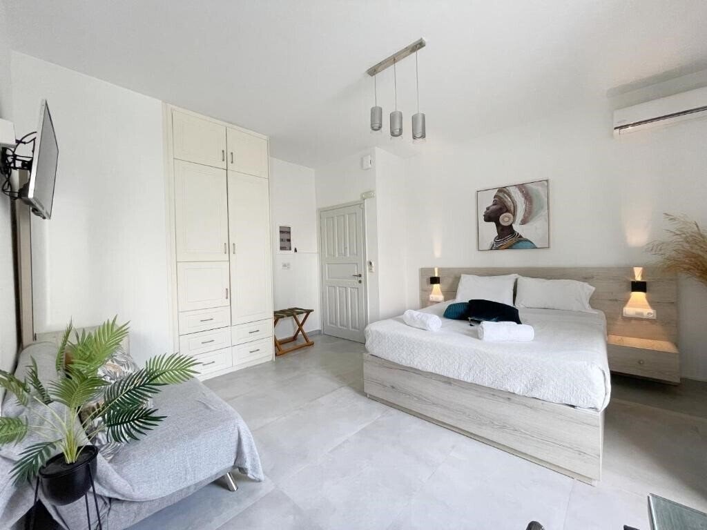 Изображение Sunset Loft Suite & Studios (ex. Sunset Apartments) 4*