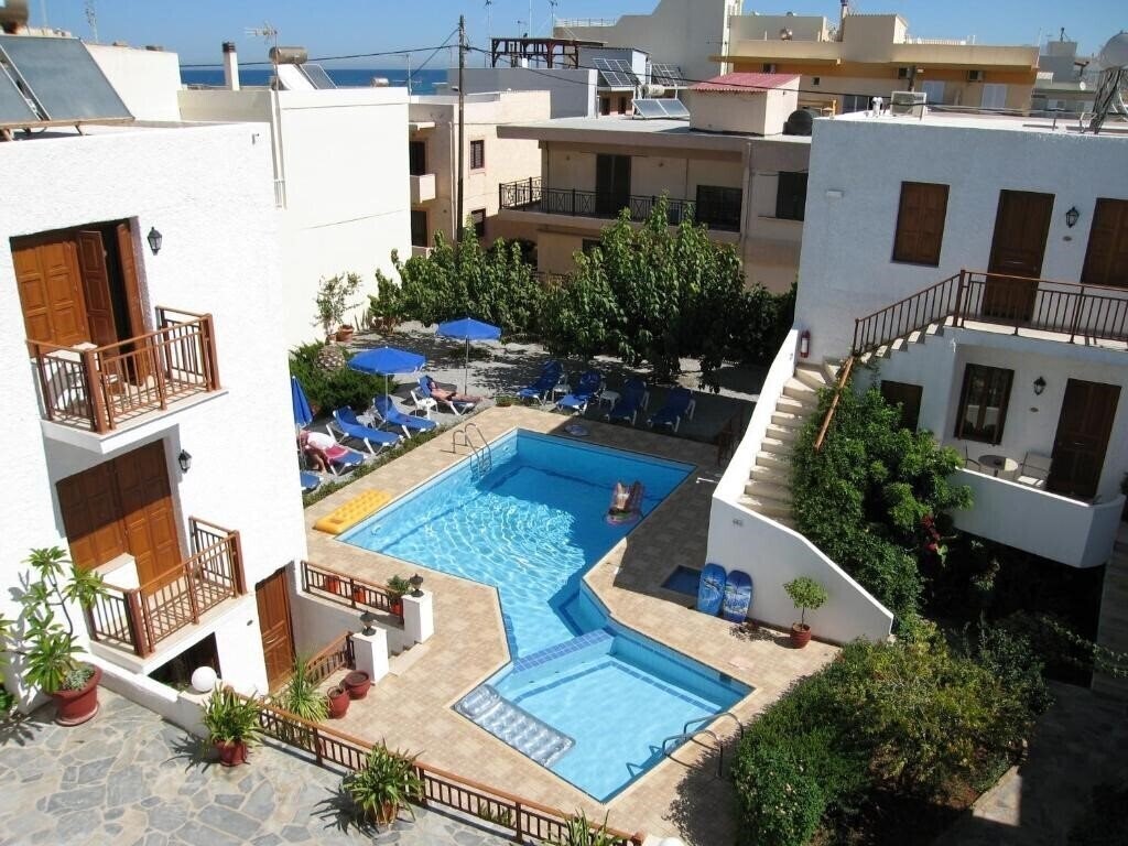 Blue Sea Hotel 3* суреті