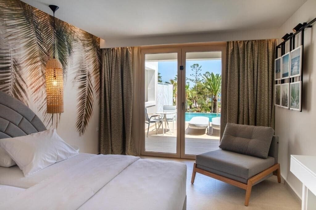 Фото Iberostar Selection Creta Marine 4*