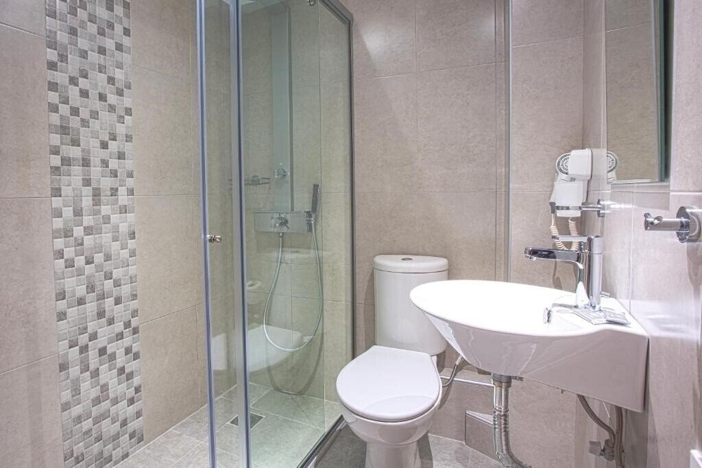 Фотография Emilia Apartments 3*