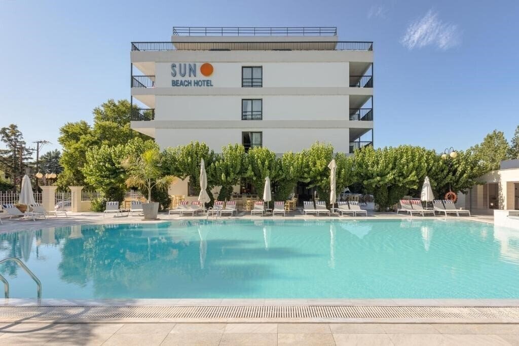 Sun Beach Agia Triada 4* қонақ үйі