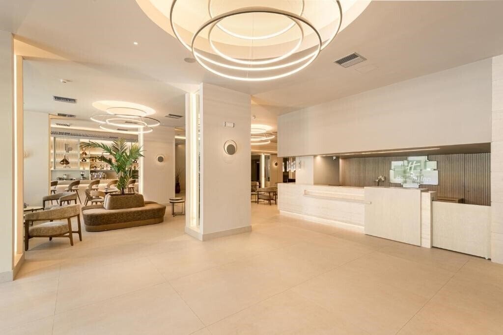 Holiday Inn Thessaloniki 5* суреті