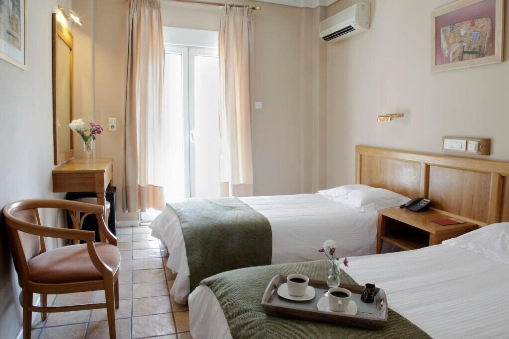 Фото Pella Hotel 2*