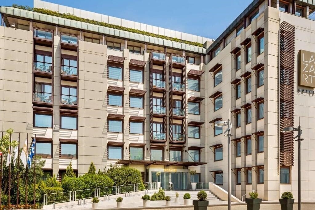 Отель Lazart 5*