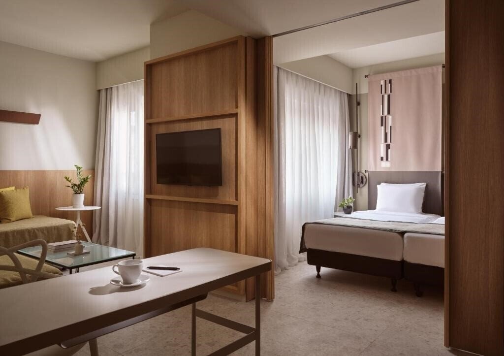Фотография City Hotel 4*
