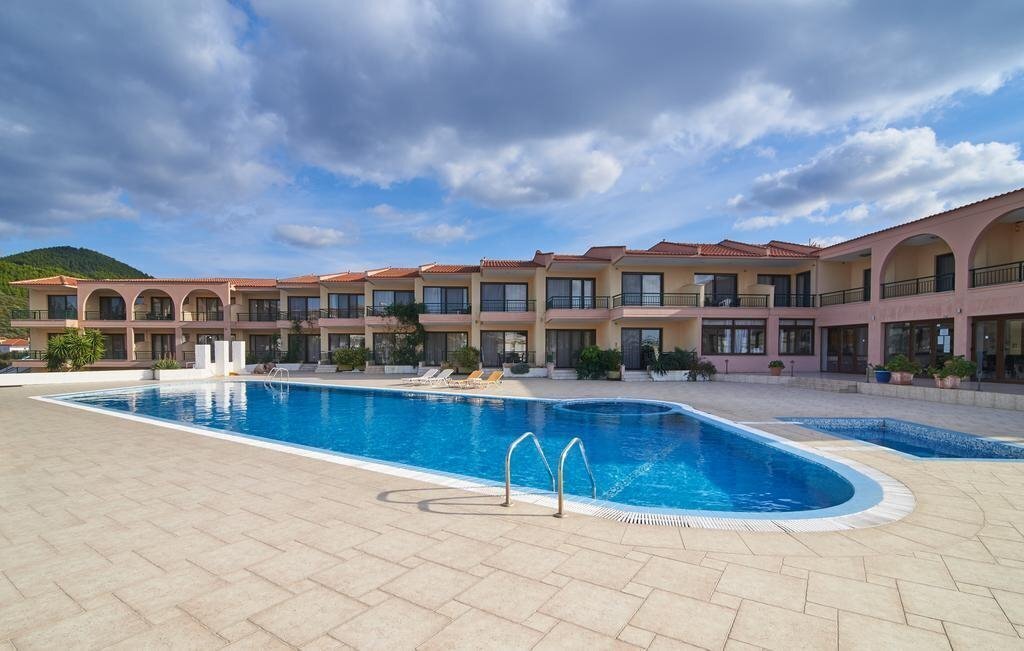 Отель Toroni Blue Sea 4*