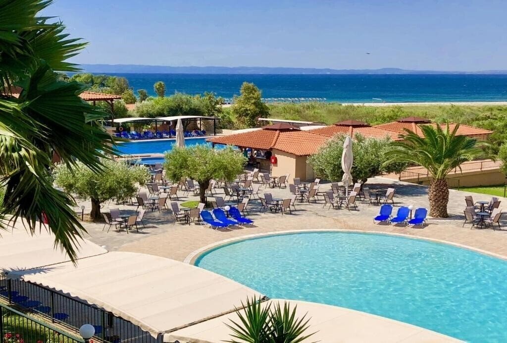 Фото Village Mare 4*