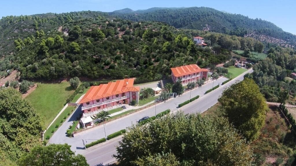 Фото Petros Italos Bed & Breakfast Апартаменты апартаменты