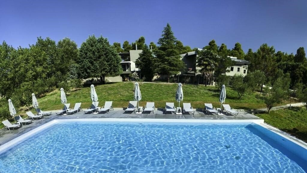 Sani Woods 4* суреті