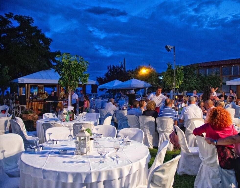 Melissa Gold Coast Hotel 2* суреті