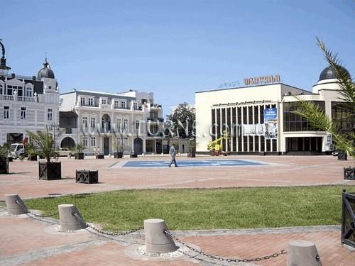 Отель Luka Guesthouse 3*