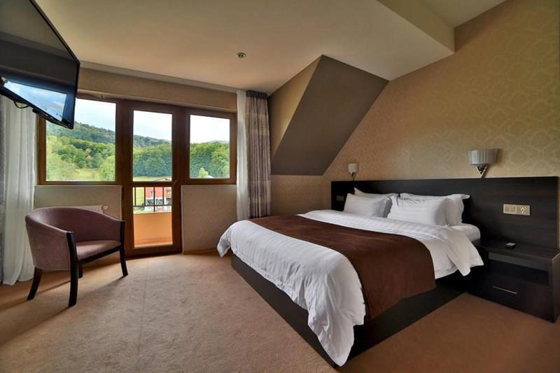 Отель Snow Plaza 4*