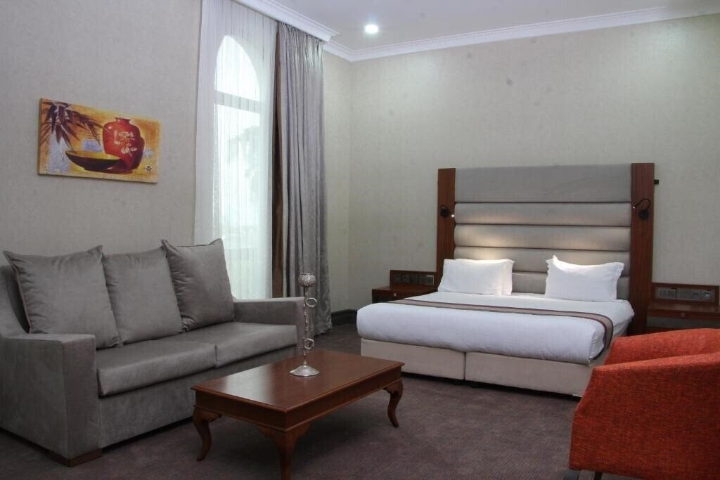 World Palace 4* фотосуреті