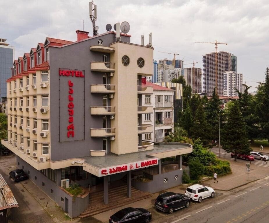 Отель El Bakuri 3*