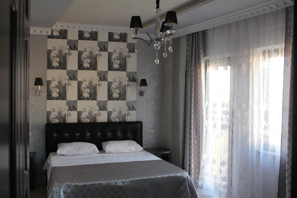 Iberia Hotel 3* суреті