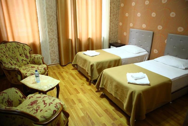Albatros Batumi Guest House 2* суреті