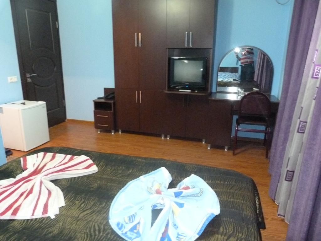 Фото Lux Hotel Guest House 2*