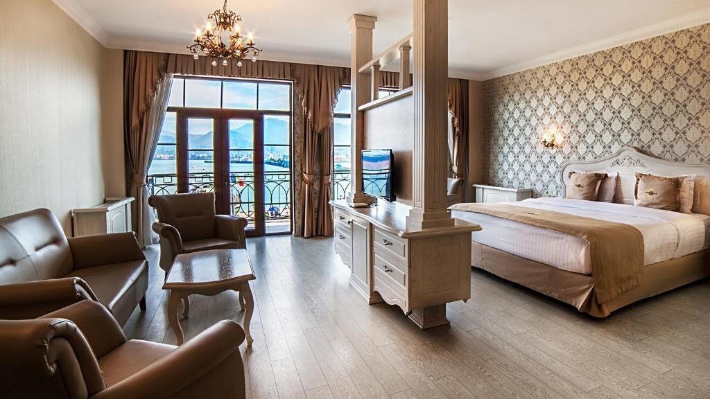 The Admiral Hotel 4* қонақ үйі