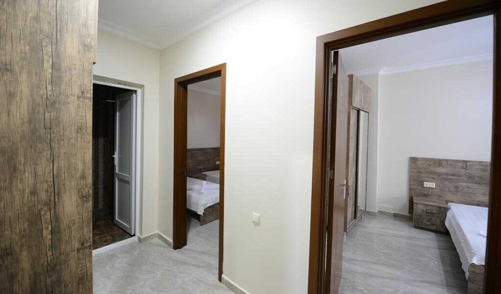 Family 3* суреті