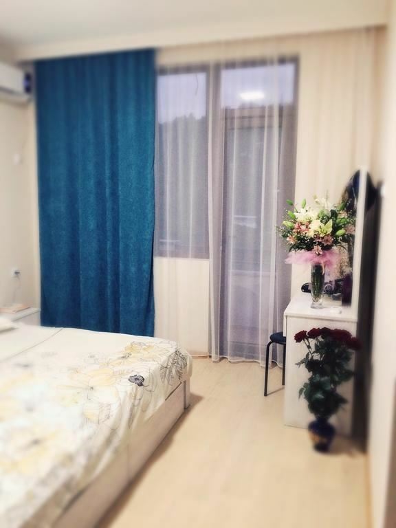 Holiday House Green Cape Batumi 3* суреті