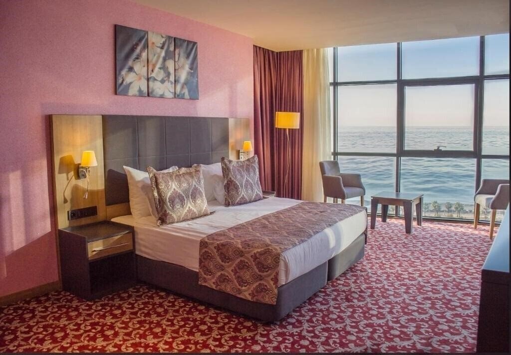 Фото Euphoria Batumi Hotel 5*