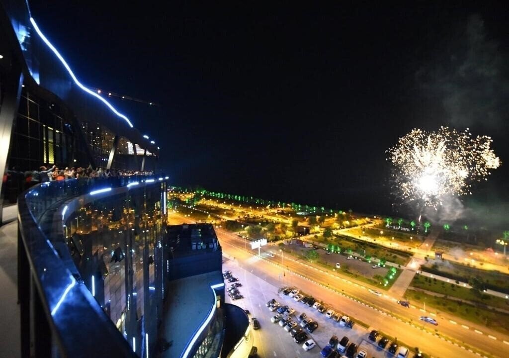 Euphoria Sky Tower 5* суреті