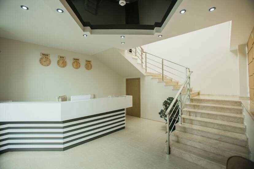 City Hotel 3* фотосуреті