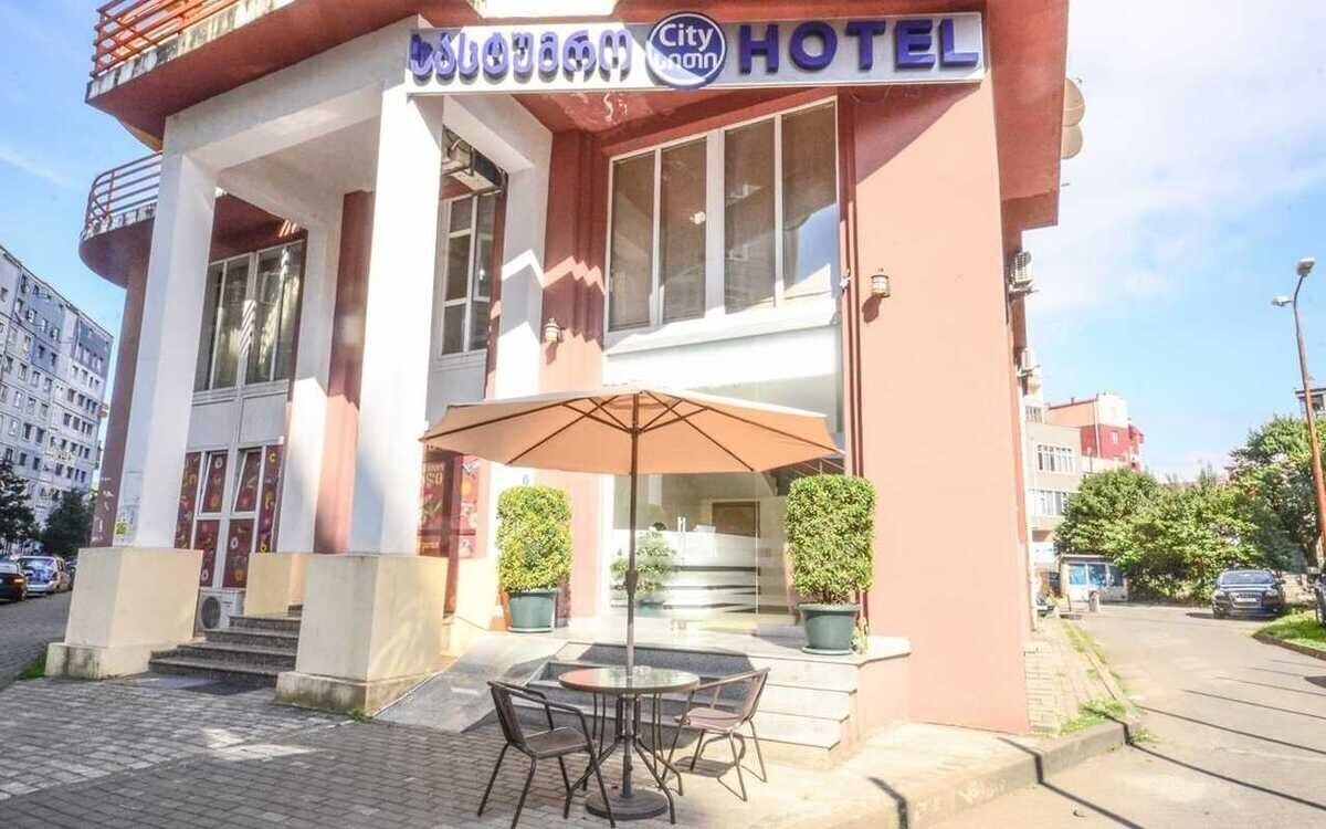 City Hotel 3* қонақ үйі