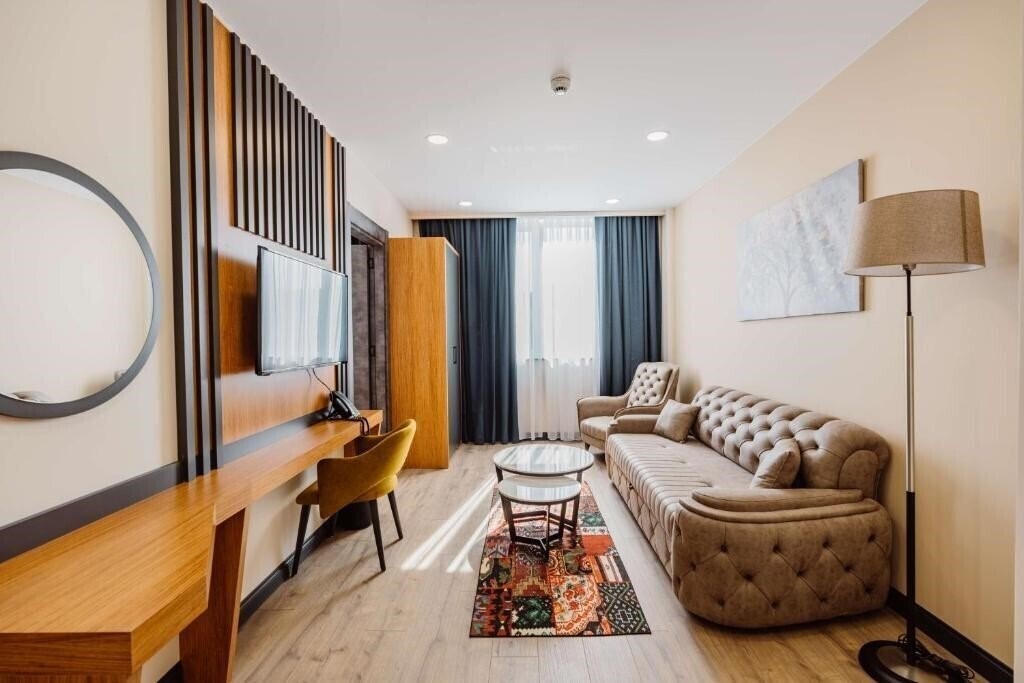 Best Western Plus Batumi 4* суреті