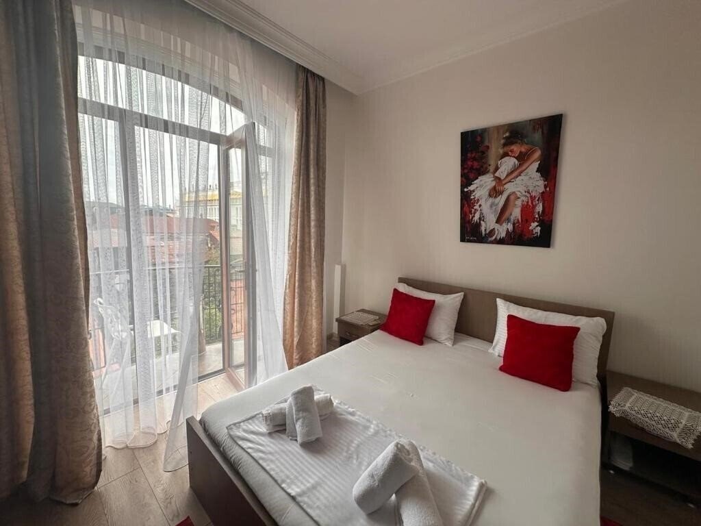 Port Altus Hotel Batumi 3* қонақ үйі