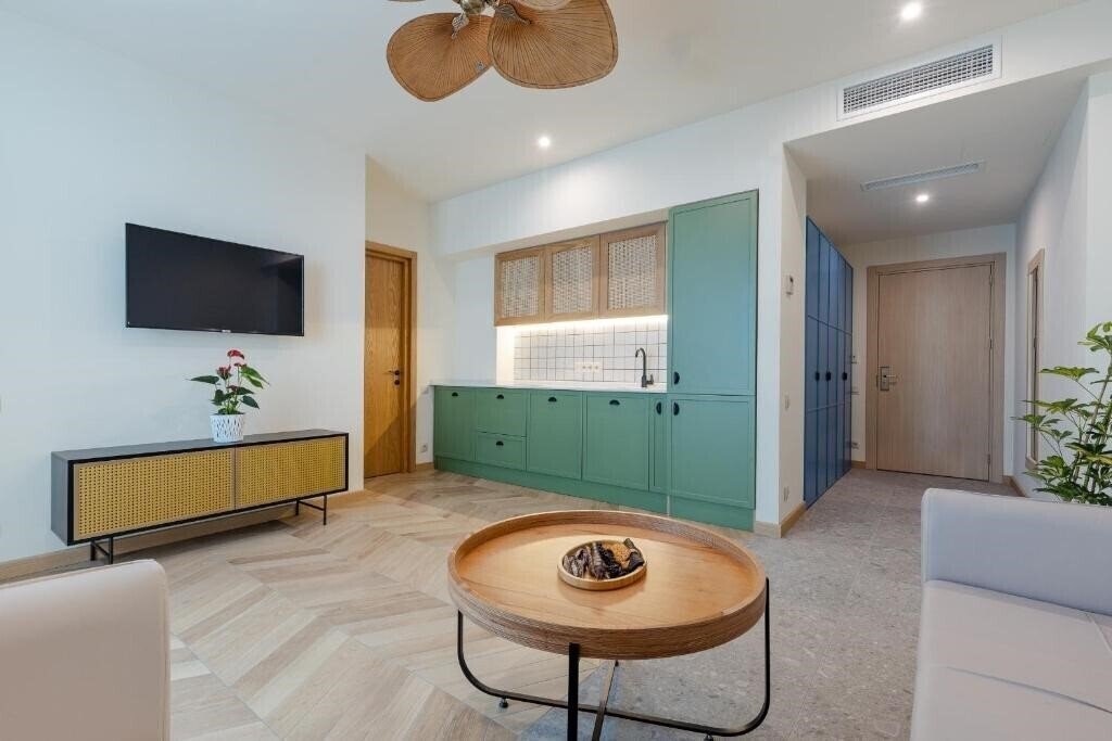 Картинка Miramar Luxury Residences 5*