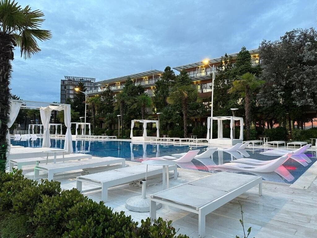 Hotel Dreamland Oasis 4* қонақ үйі