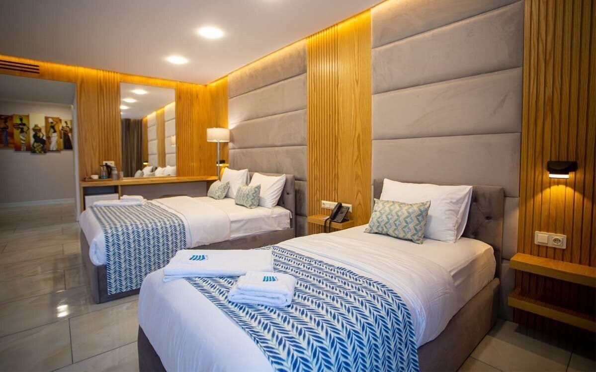 Отель Hotel Black Sea 4*