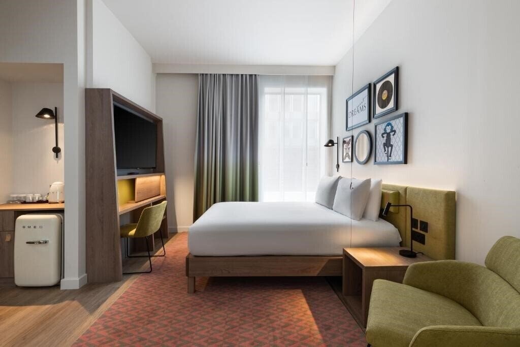 Hampton by Hilton Batumi Center 4* фотосуреті