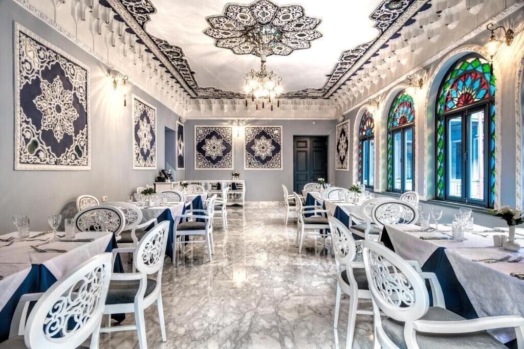 Golden Tulip Borjomi 1* фотосуреті