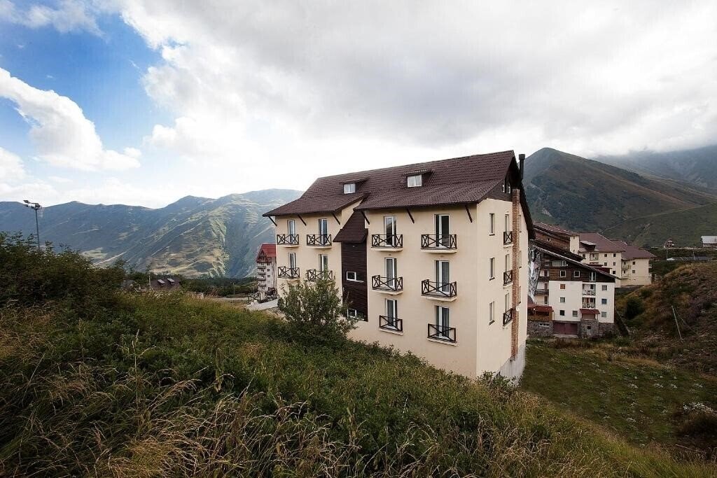 Donata 3* фотосуреті