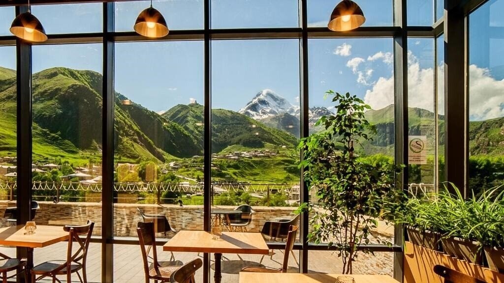 Отель Porta Caucasia Kazbegi 4*