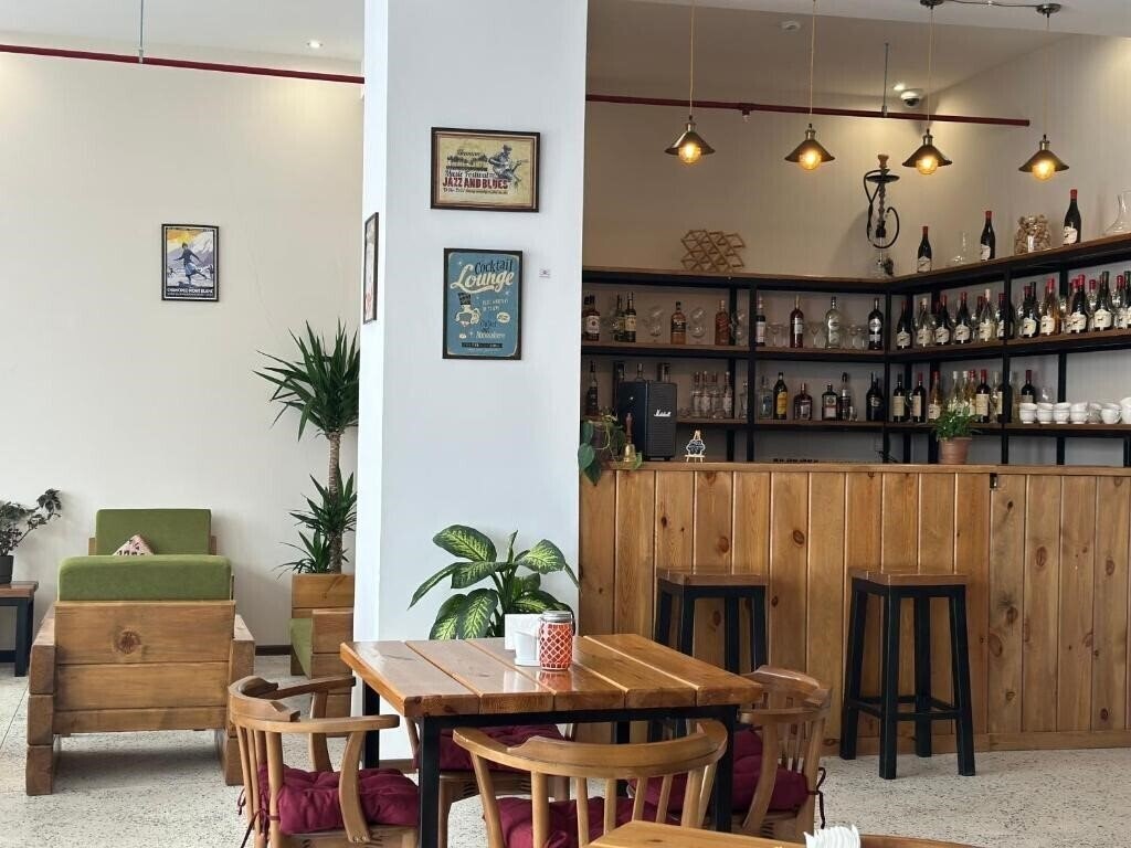 Mountain House No Category 1* суреті