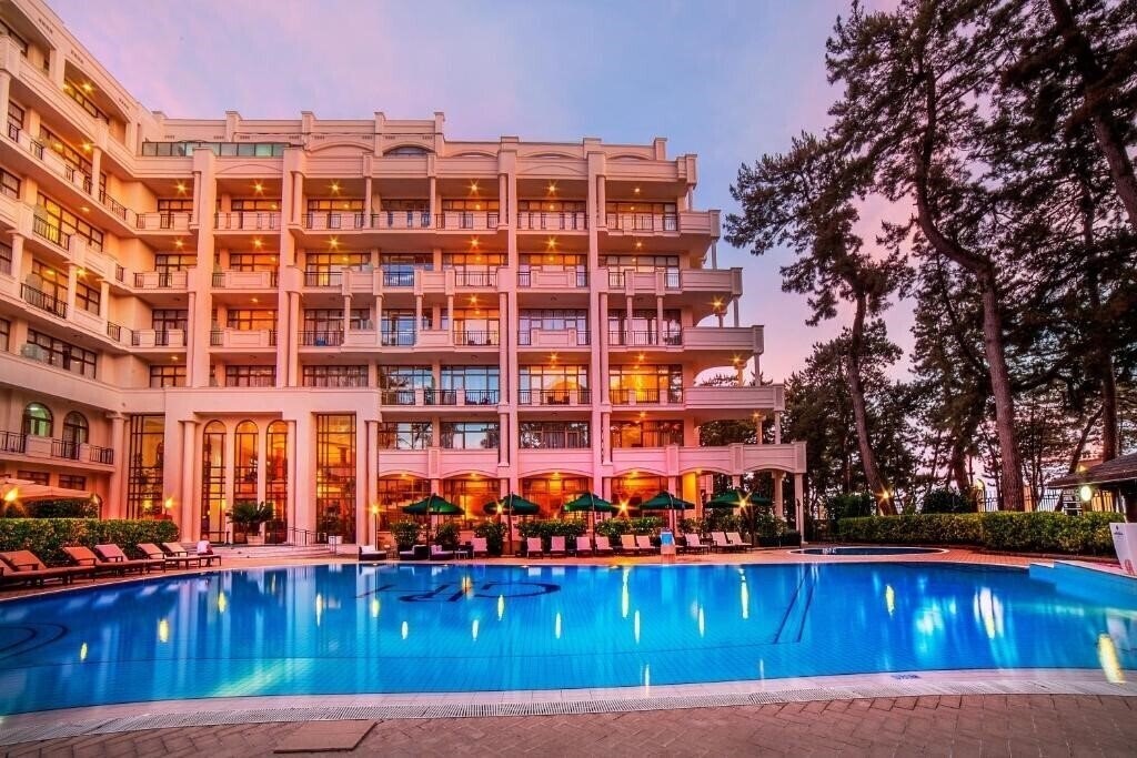 Georgia Palace Hotel Kobuleti 5* қонақ үйі