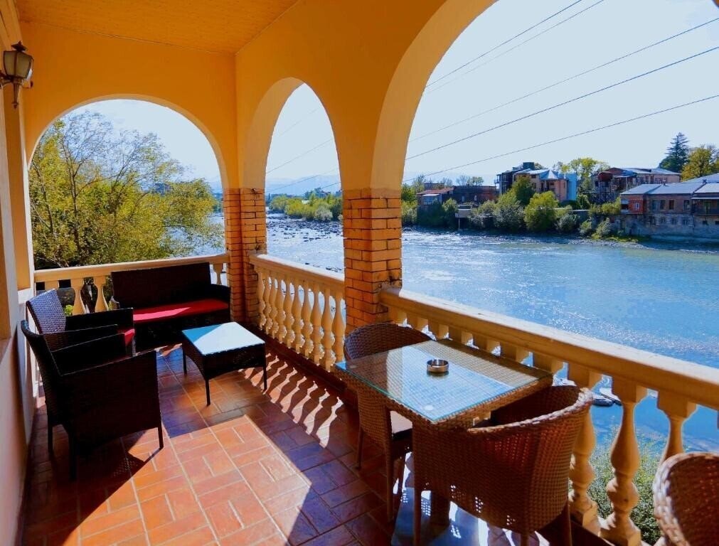 Sanapiro Hotel Kutaisi 3* қонақ үйі