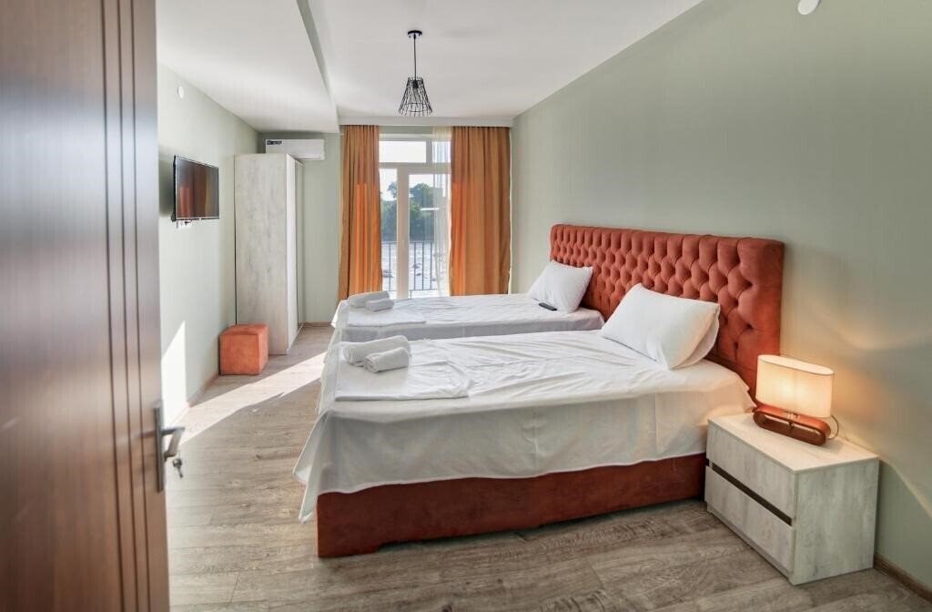 Four Seasons Riverside 4* қонақ үйі