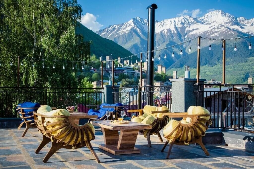 Отель Mestia Inn 3*